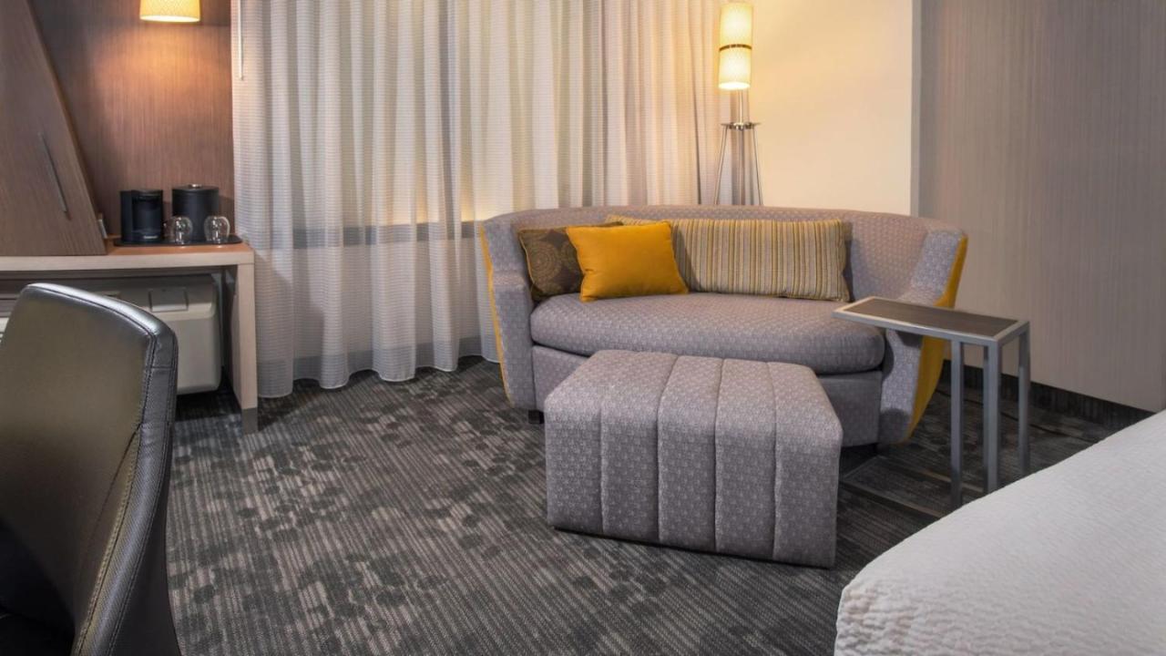 Courtyard Lake Charles Ngoại thất bức ảnh